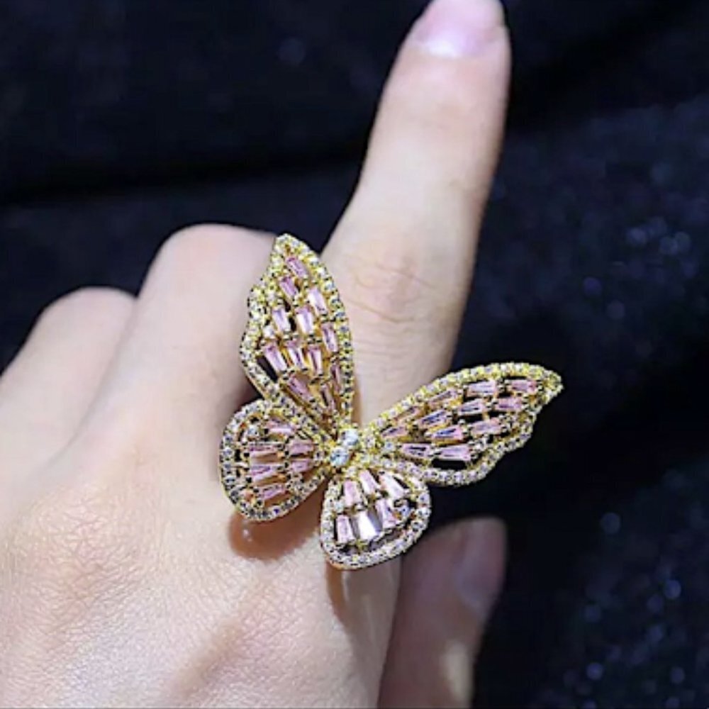 GOLD RHINESTONE BUTTERFLY RING - Picture 5 of 7